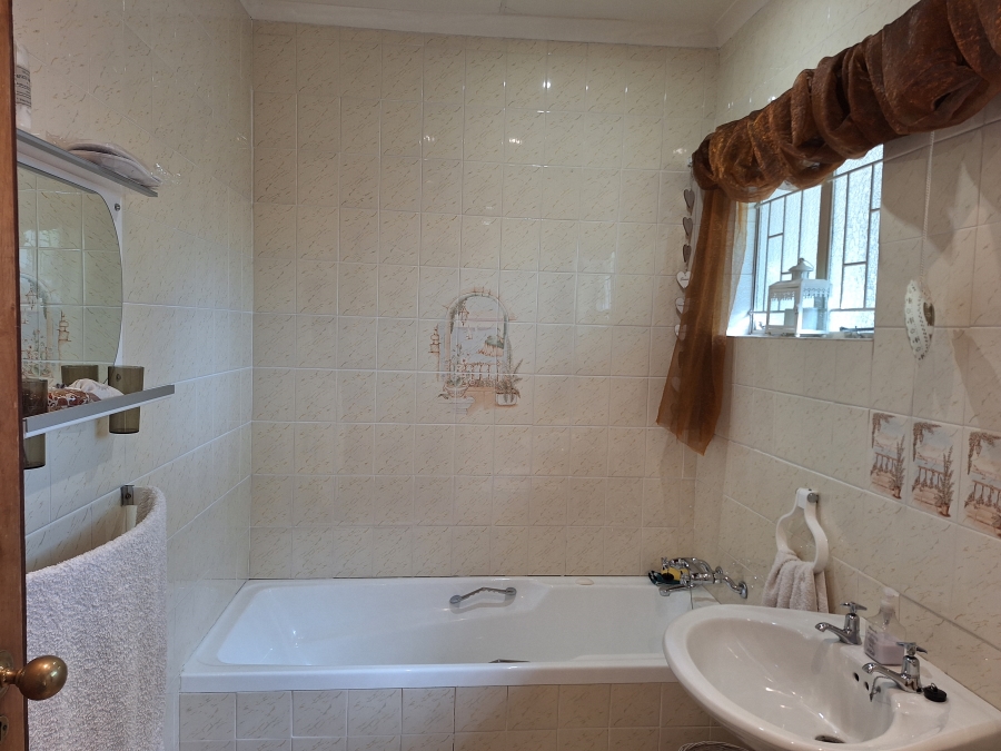4 Bedroom Property for Sale in Vrede Free State